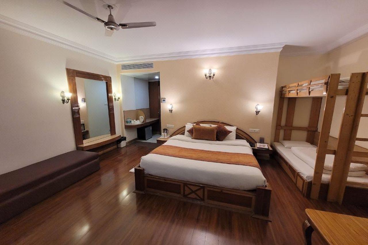 Hotel Landmark Shimla Exterior photo
